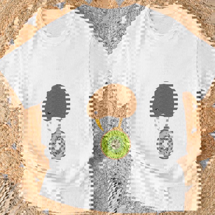 Kiwi Bird Evolution 面白いキウイフルーツパンギフトtシャツ Tシャツ 高齢者への贈り物