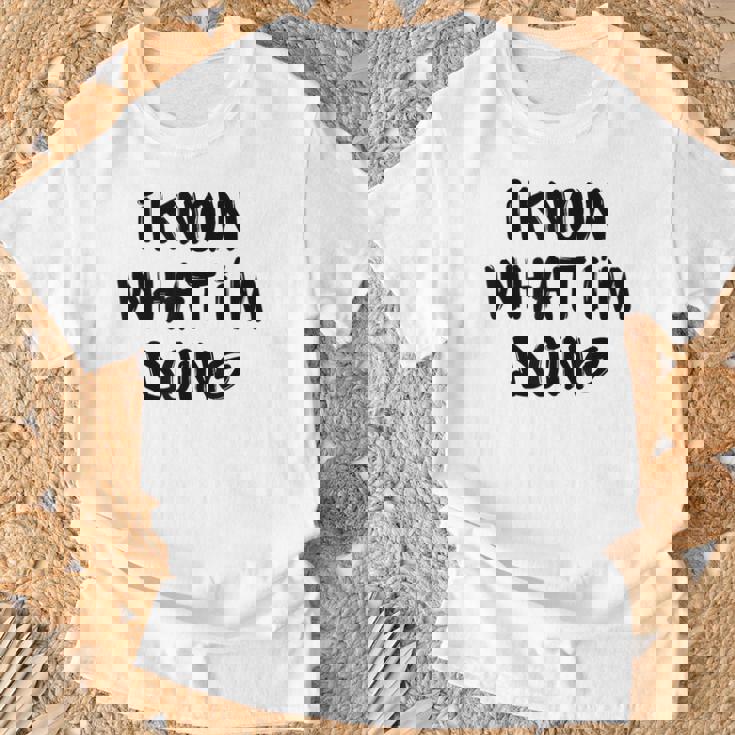 I Know What I'm Doing 面白いホワイトライパーティーアイデア Tシャツ 高齢者への贈り物