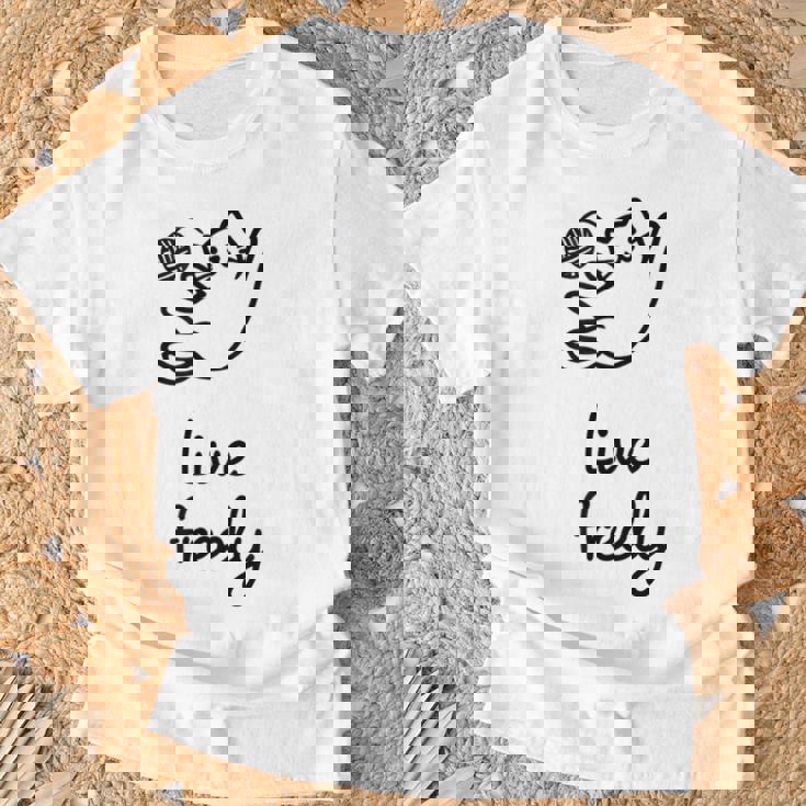 Live Freely Tシャツ 高齢者への贈り物