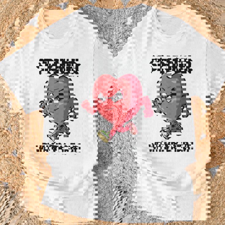 Más Fuerte Con Cada Marcapasos Cirujano A Corazón Abierto Camiseta unisex Regalos para ancianos