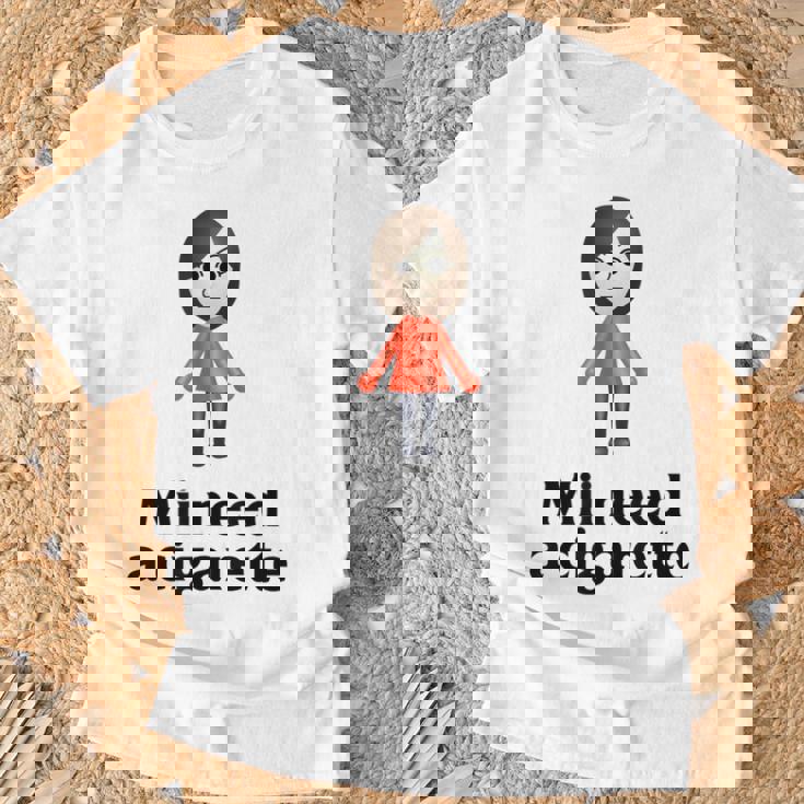 Mii Need A Cigarette Humour メンズ レディース Tシャツ 高齢者への贈り物