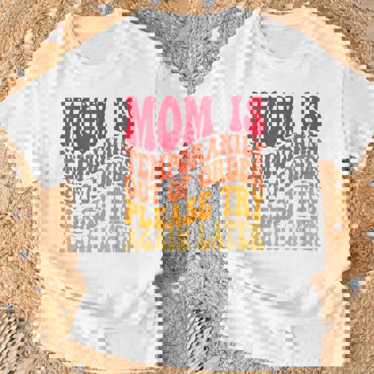 Momは一時的に順不同でおもしろいジョーク ママ向け Tシャツ 高齢者への贈り物