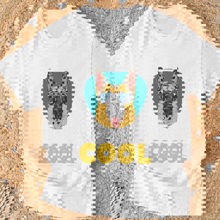 My Dog Thinks I'm Cool サングラス ジャーマンシェパード ドッグオーナー 長袖tシャツ Tシャツ 高齢者への贈り物