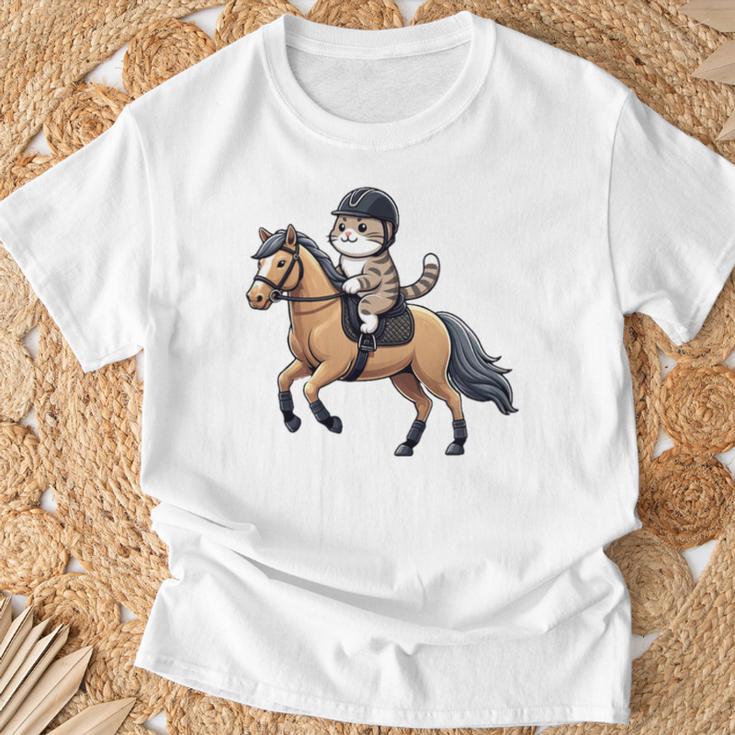 Niños Montar A Caballo Con Un Gato Es Amor Por El Caballo Camiseta unisex Regalos para ancianos