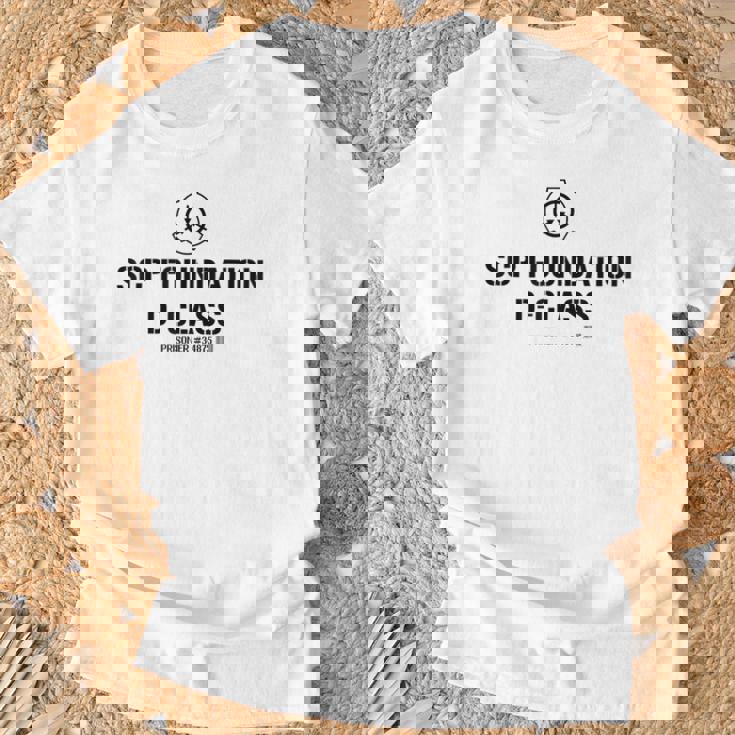 Scp Foundation Dクラス 囚人バーコード Tシャツ 高齢者への贈り物
