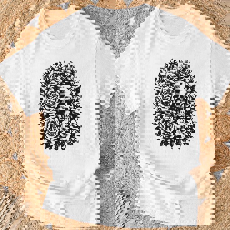 Skull Flower Rad Rock N Roll Graphic Retro Tシャツ 高齢者への贈り物