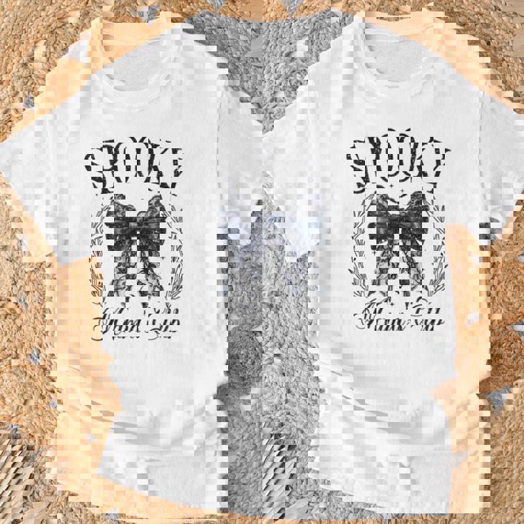 Spooky Mamas Club ソーシャル ハロウィン ダークコケット ブラック リボン Tシャツ 高齢者への贈り物