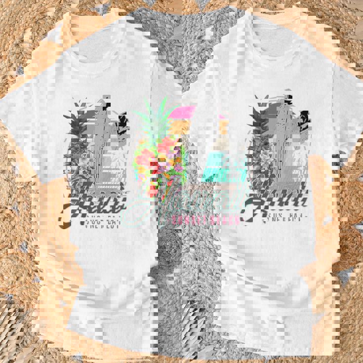 Sunset Beach Hawaii、サーフィンサーフボードレトロ、バックプリント Tシャツ 高齢者への贈り物