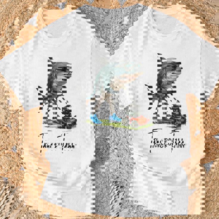 Tralalero Tralala Brain Red hark Meme 長袖tシャツ Tシャツ 高齢者への贈り物