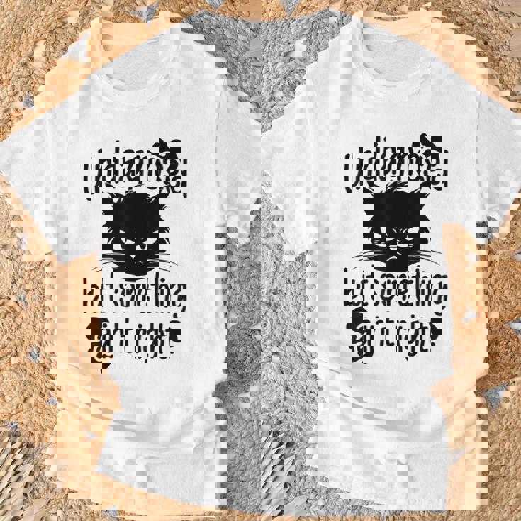 Undiagnosed Butomething Ain't Right Tシャツ 高齢者への贈り物