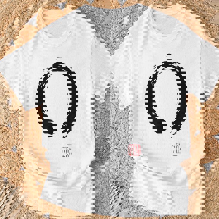 Zen Calligraphy Buddhist Enso Circle Tシャツ 高齢者への贈り物