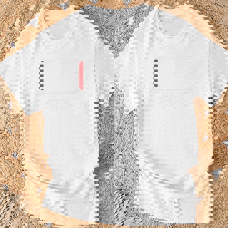 「 電池 残り1 バッテリー 電池切れ」おもしろ 筆文字！服の背面に面白い文字入り Tシャツ 高齢者への贈り物