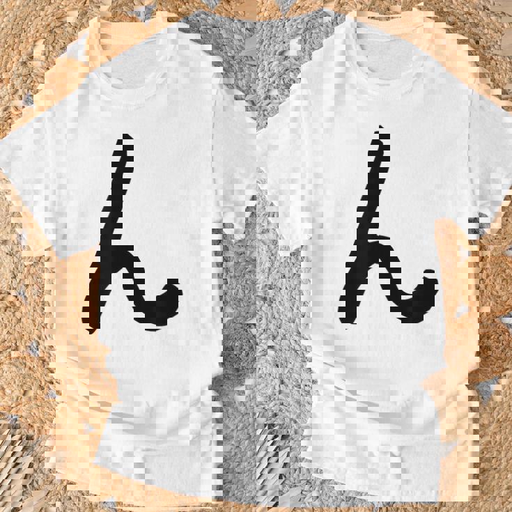 【ん】ひらがな 一文字 可愛い 日本語 面白い おもしろ ネタ 筆文字 平仮名 五十音 文字 かっこいい ウケ狙い 毛筆 Tシャツ 高齢者への贈り物