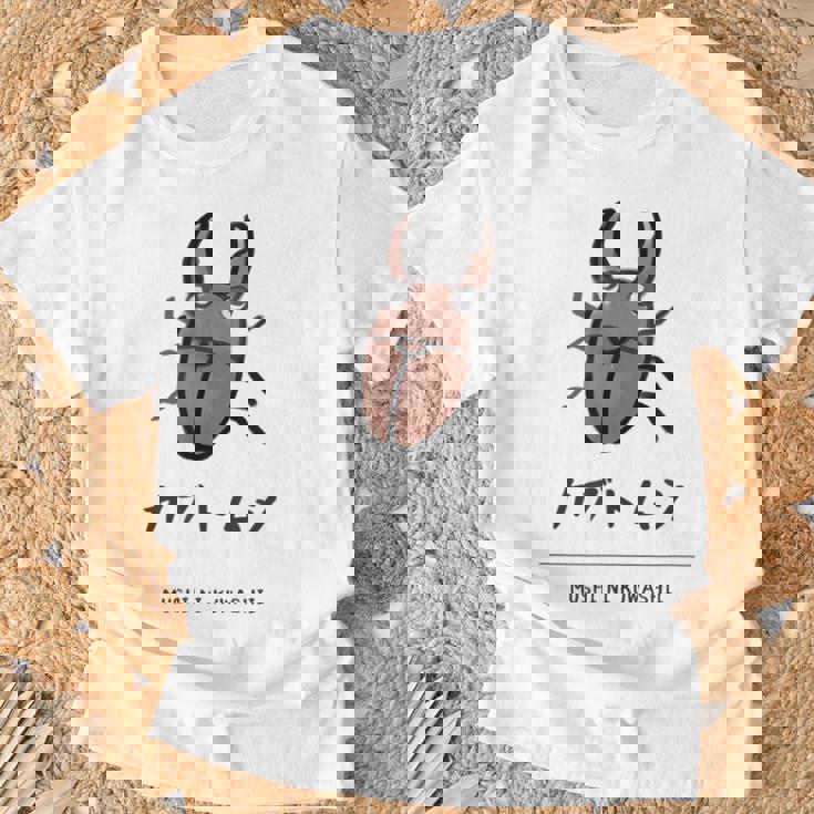 【カブトムシ】 カブトムシ おもしろ 面白い ウケる 可愛い ネタ ウケ狙い 笑える ふざけ Tシャツ 高齢者への贈り物