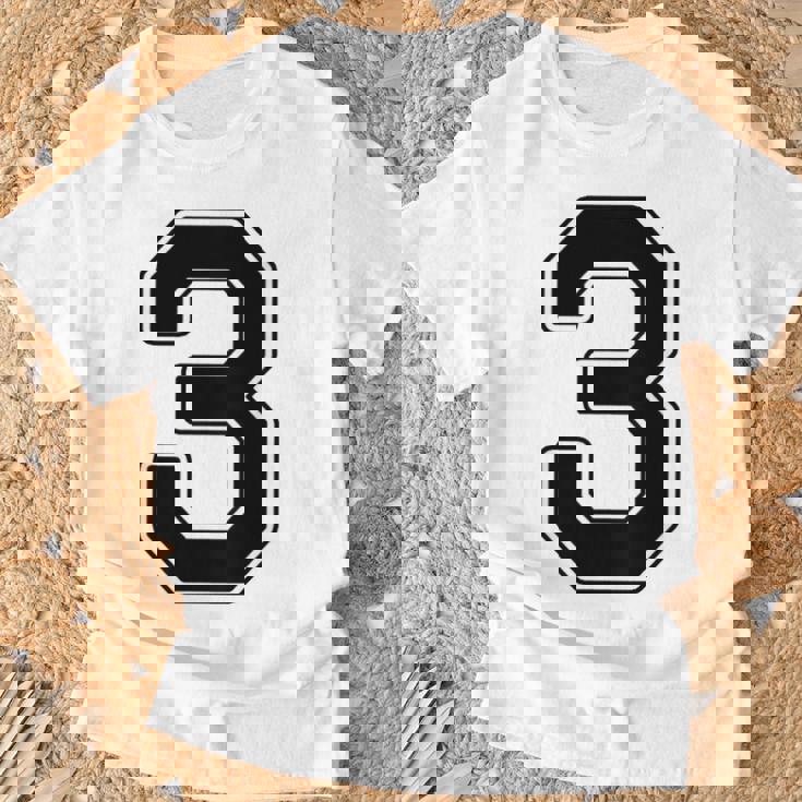 【バックプリント・背中側】3 数字 背番号 ユニフォーム ナンバー【ブラック／黒の文字】スポーツ 野球 サッカー 部活 Tシャツ 高齢者への贈り物