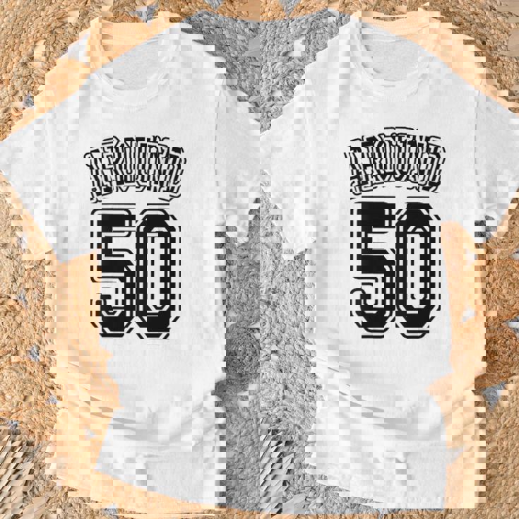 【バックプリント・背中側】Around 50 アラフィフ（五十歳 50才）ユニフォーム風 50代 誕生日プレゼント 面白 Tシャツ 高齢者への贈り物