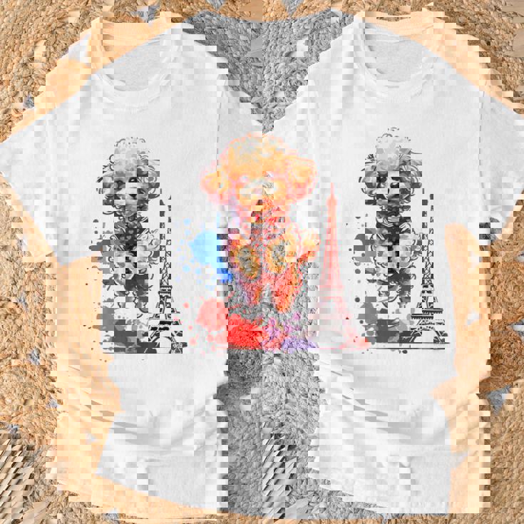 かわいい フランス パリ エッフェル塔 トイプードル パリ ジャンプ 子犬 Tシャツ 高齢者への贈り物