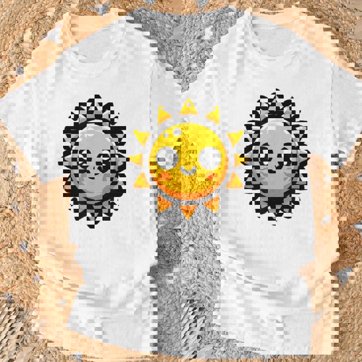 かわいい 漫画 太陽 放射 オレンジ イエロー 愛らしい Tシャツ 高齢者への贈り物