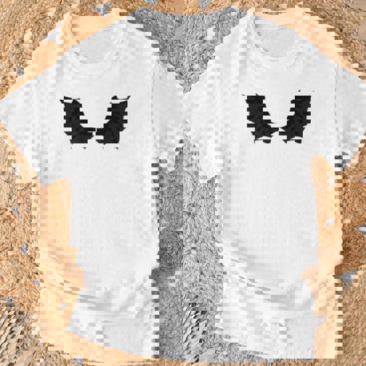 かわいいハロウィンブラックコウモリの羽 Tシャツ 高齢者への贈り物