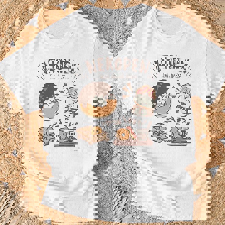 ねこぺん日和 ドーナツ Tシャツ 高齢者への贈り物