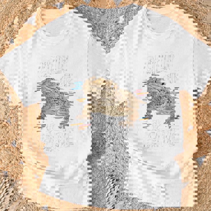 ひげを生やしたドラゴン、バルタゲーム、フトアゴヒゲトカゲ、ポゴナとくつろぐ 長袖tシャツ Tシャツ 高齢者への贈り物