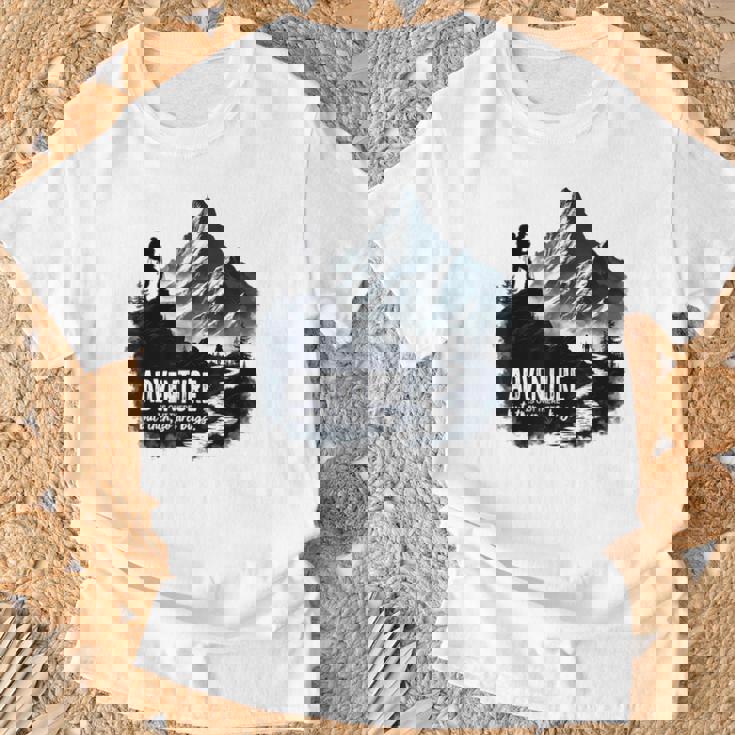 アドベンチャー バグ アウトドア キャンプ ハイキング 面白い 自然 グラフィック Tシャツ 高齢者への贈り物