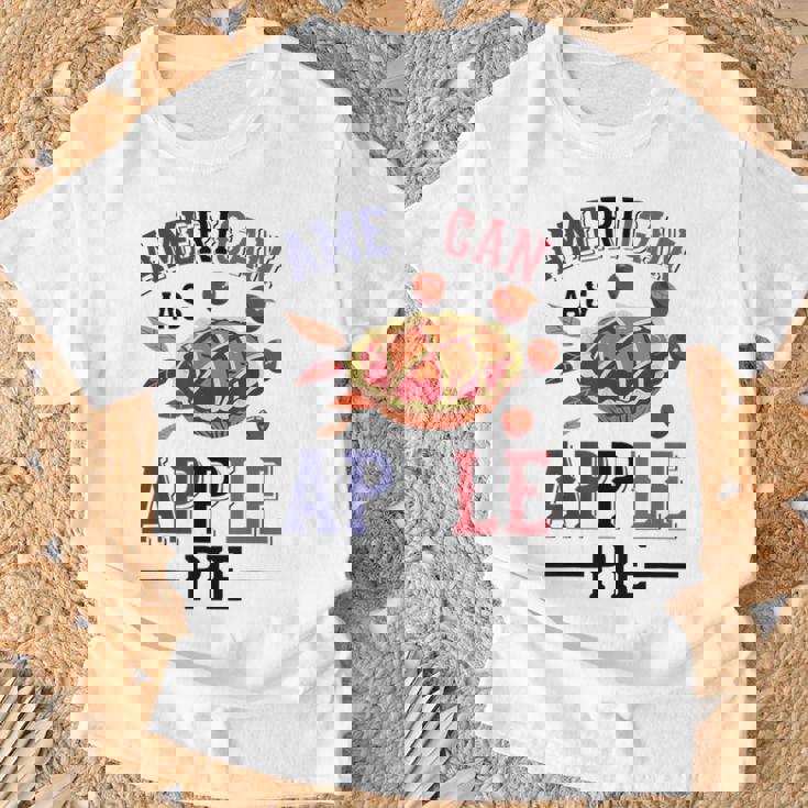 アメリカ国旗-アメリカン・アズ・アップルパイ Tシャツ 高齢者への贈り物