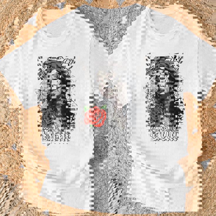 エッセイ「チカーノカルチャー」。チカーノ服 カミーサチカーナ Tシャツ 高齢者への贈り物