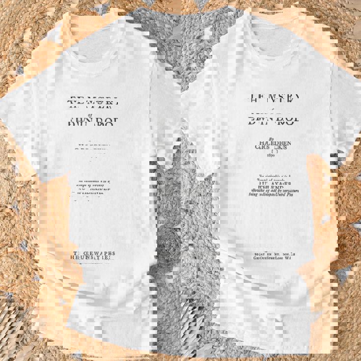 エドウィン・ドロードの謎 チャールズ・ディケンズ タイトルページ Tシャツ 高齢者への贈り物