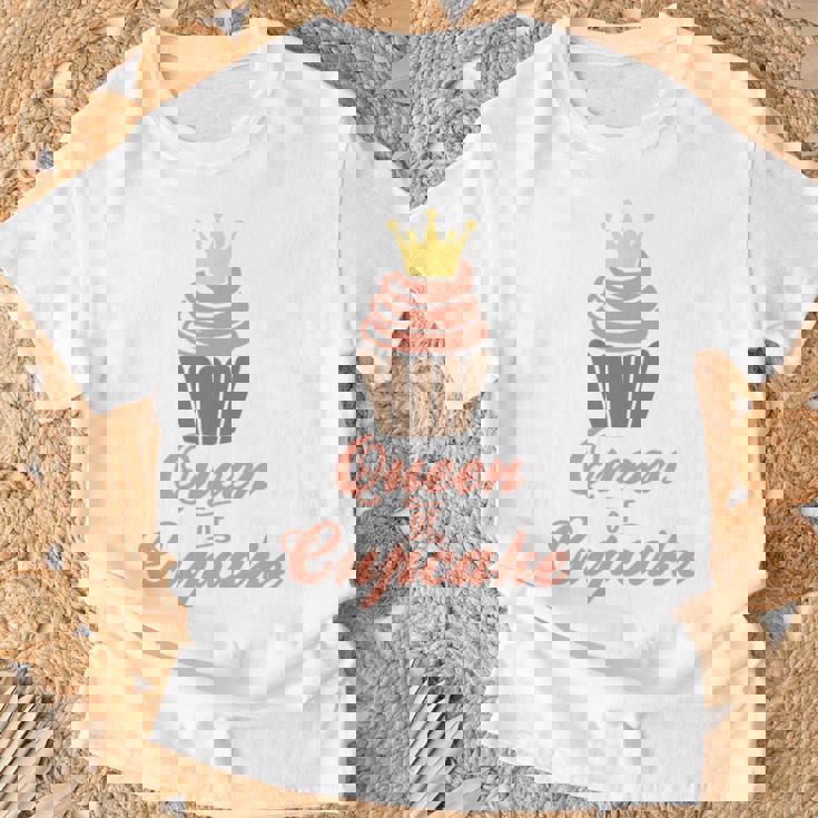 カップケーキの女王 長袖tシャツ Tシャツ 高齢者への贈り物