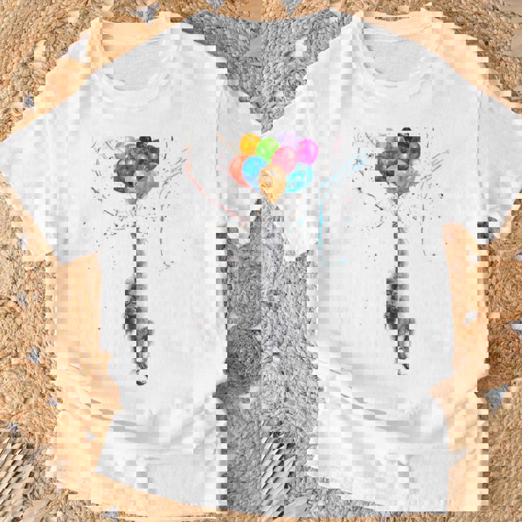 カラフルな顔 赤ちゃん オランウータン ハンギングバルーン グラフィック 猿 Tシャツ 高齢者への贈り物