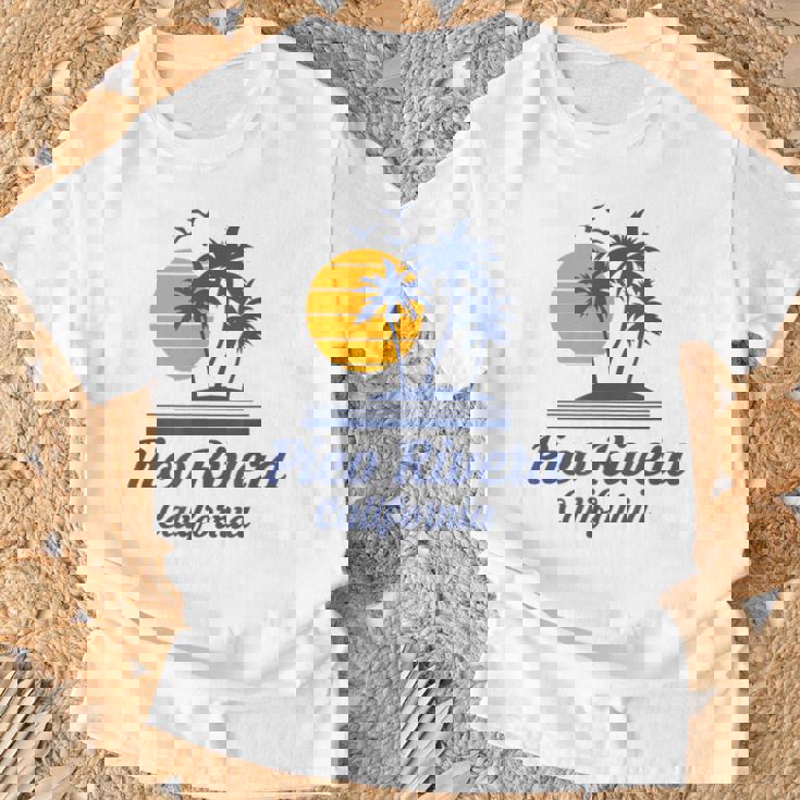 カリフォルニア州ピコリベラ ピコ リベラ 市内観光客 Tシャツ 高齢者への贈り物