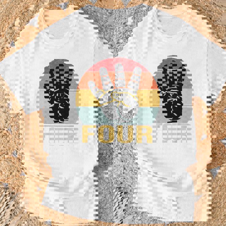 キッズ 4 歳の誕生日 4 つの指 私は 4 4 歳の男の子、女の子 Tシャツ 高齢者への贈り物