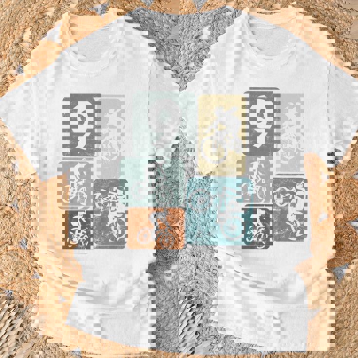 キッズ 9歳の男の子サイクリスト9歳の誕生日バイクマウンテンバイク Tシャツ 高齢者への贈り物