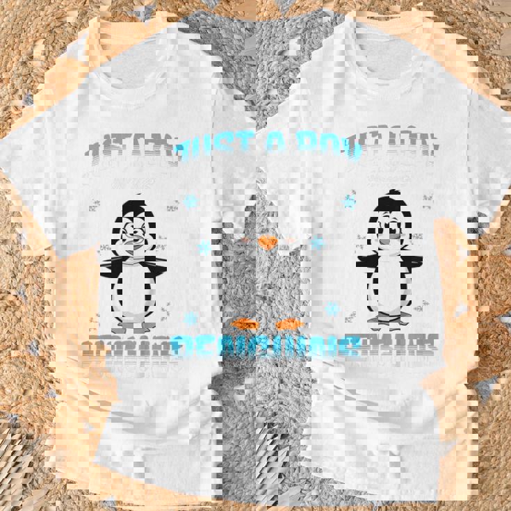 キッズ ペンギンが大好きな少年 キッズボーイズ ペンギン好き Tシャツ 高齢者への贈り物