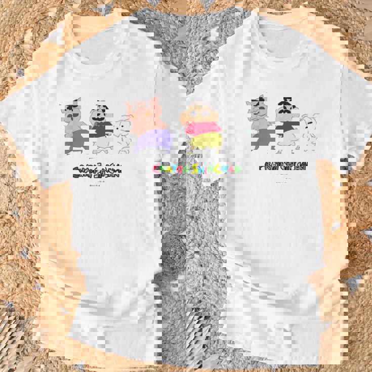 クレヨンしんちゃん 振り向き「ぶりぶり＆しんちゃん＆シロ」 Tシャツ 高齢者への贈り物