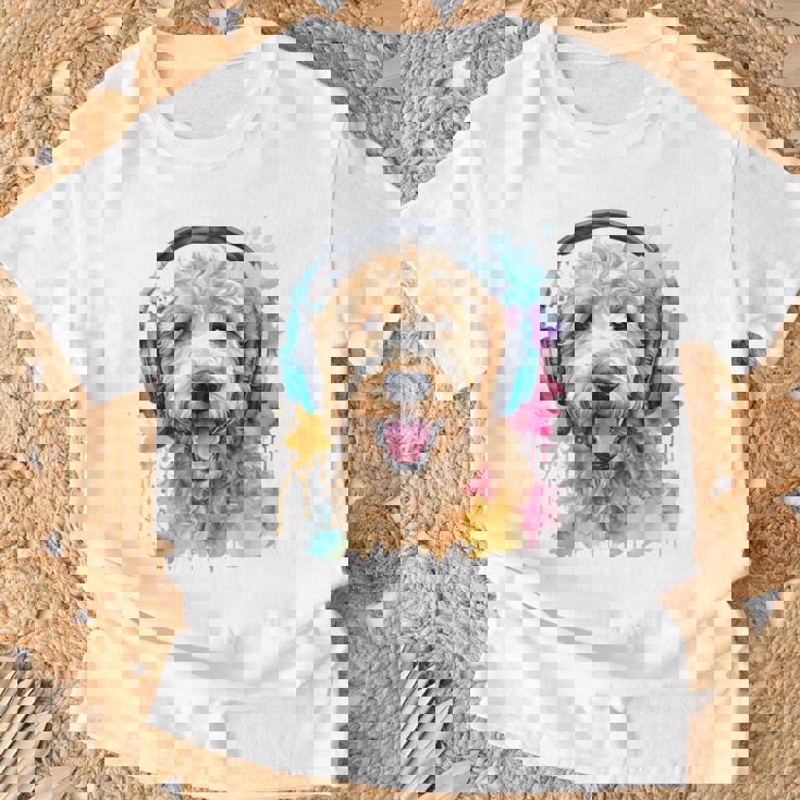 ゴールデンドゥードル、ヘッドフォン、犬、動物プリント Tシャツ 高齢者への贈り物