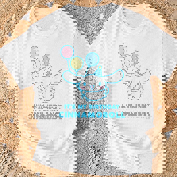 シナモロール It's My Birthday Tシャツ 高齢者への贈り物