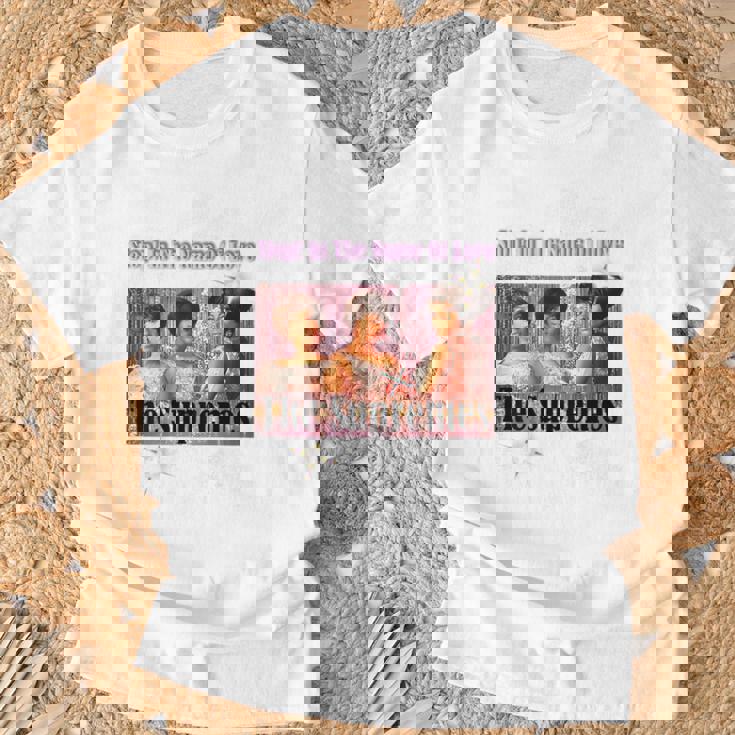 シュプリームス_004_Back Printed Tシャツ 高齢者への贈り物