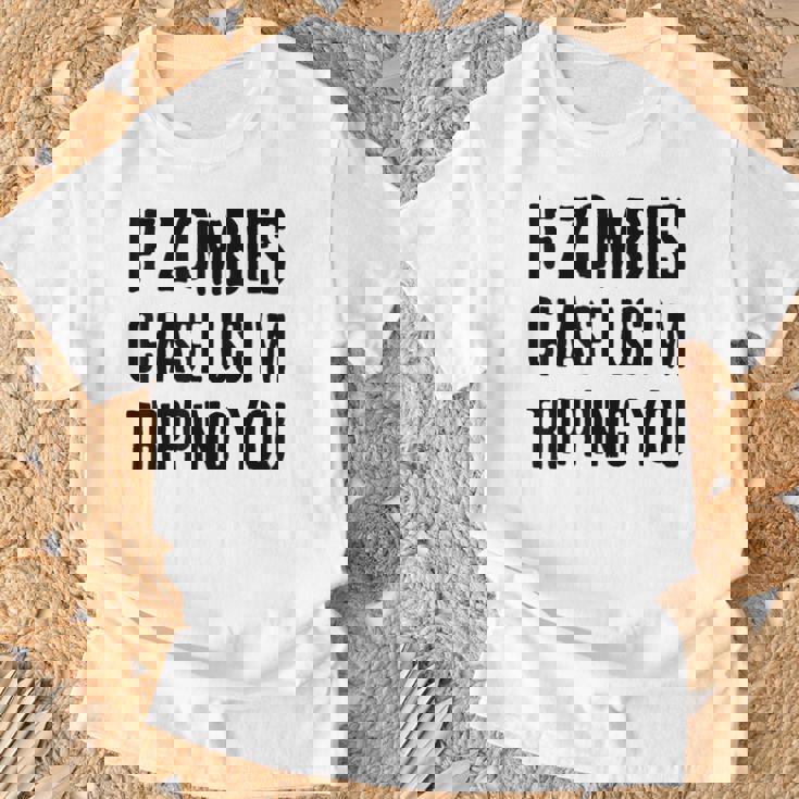 ゾンビに追われたらつまずくよおもしろいハロウィン Tシャツ 高齢者への贈り物