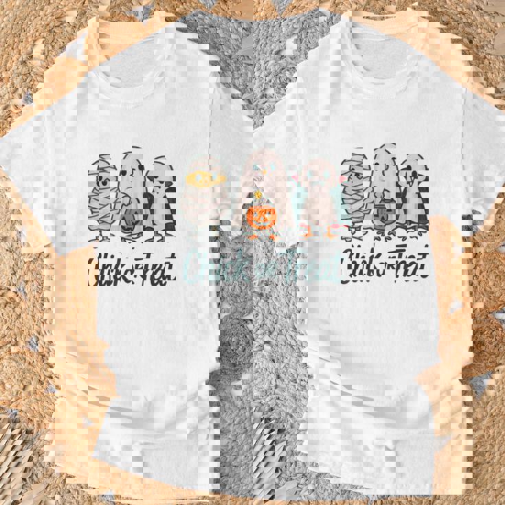 チックオアトリートハロウィンかわいいゴーストヴァンパイア Tシャツ 高齢者への贈り物