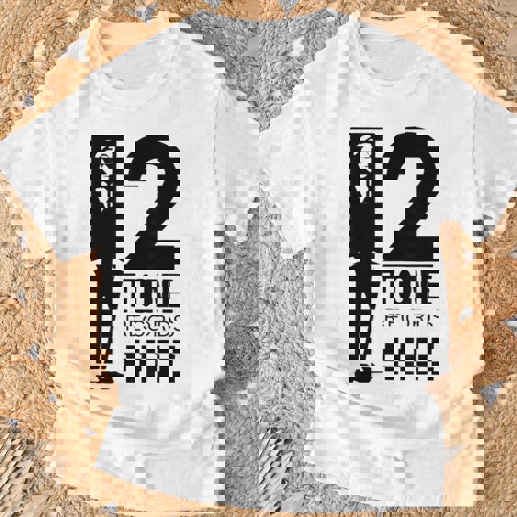 ツートーンスカ音楽チェッカーボード Tシャツ 高齢者への贈り物