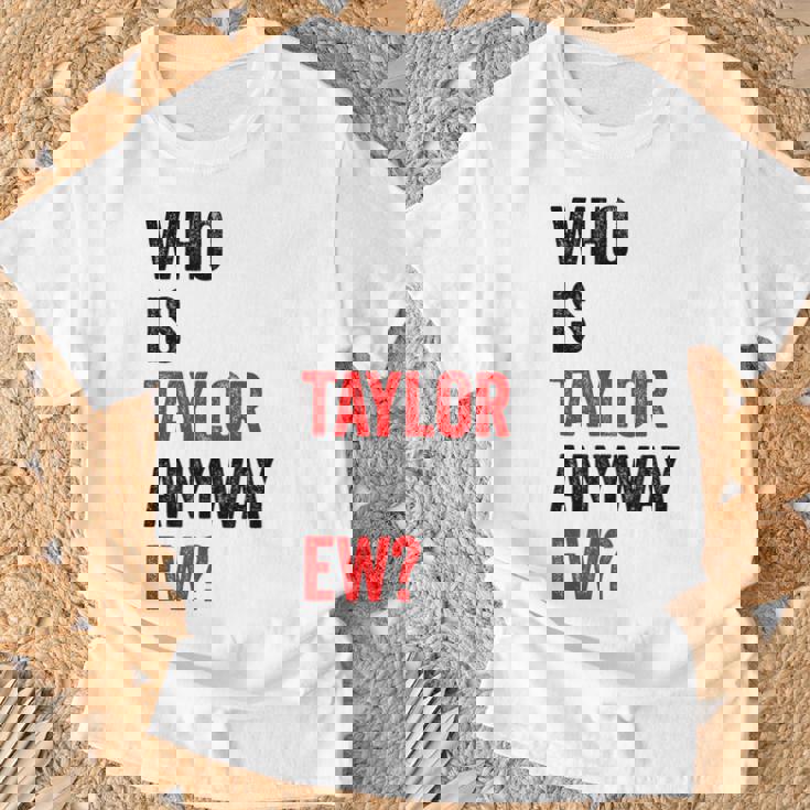 テイラー・ユーテイラーって誰？とにかく面白い Tシャツ 高齢者への贈り物