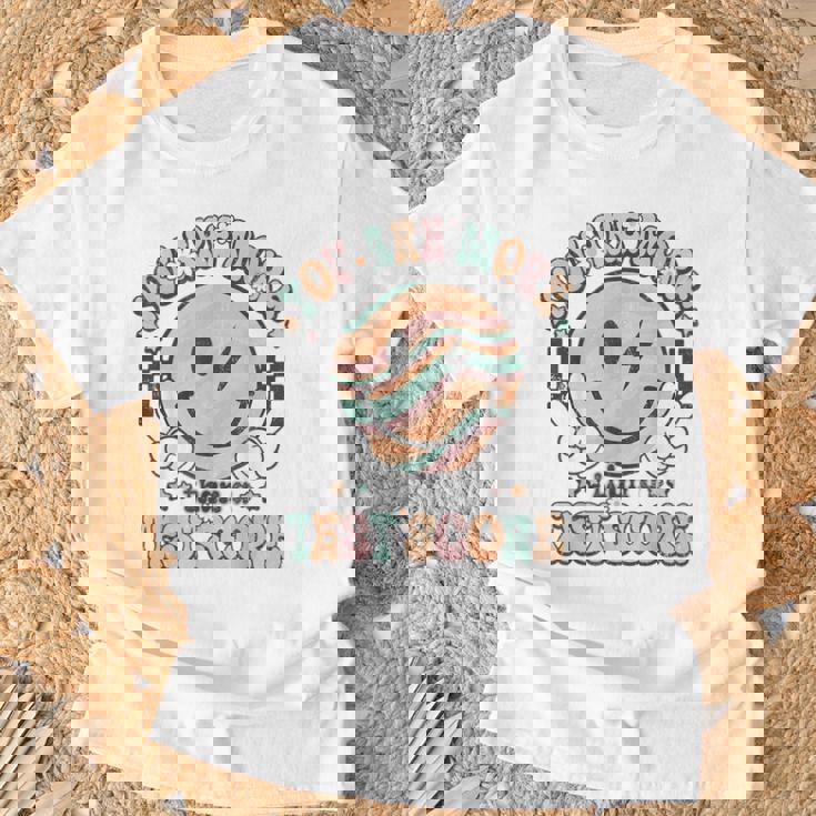 テスト先生 グルーヴィースマイル あなたはテスト結果以上のものです Tシャツ 高齢者への贈り物