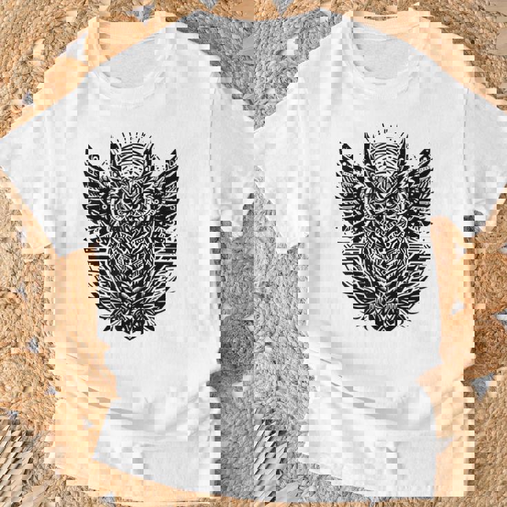 トライバル グレートフクロウ トーテム タトゥー 幾何学模様 Tシャツ 高齢者への贈り物