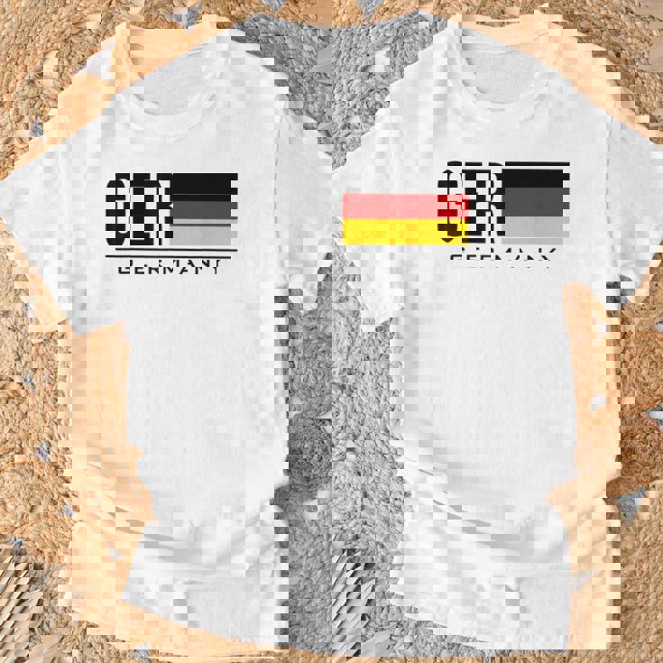 ドイツ 国旗 ドイツ カントリーコード Gerスポーツゲーム アスリート Tシャツ 高齢者への贈り物