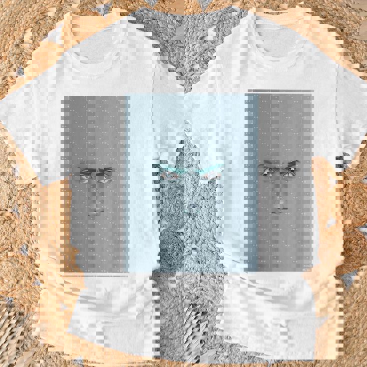 ドリミ4周年記念 壁（浅霧 巳影） Tシャツ 高齢者への贈り物