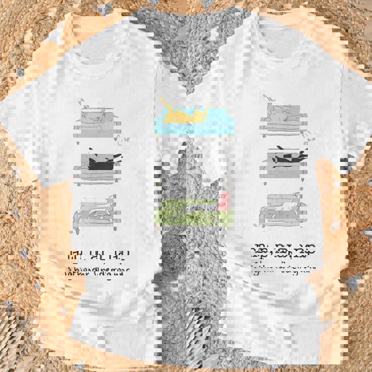 ナップティー-グレイハウンドガルゴウィペットサルーキサイトハウンド Tシャツ 高齢者への贈り物