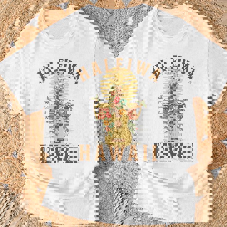 ハレイワ ハワイ ビーチ 夏休み Tシャツ 高齢者への贈り物