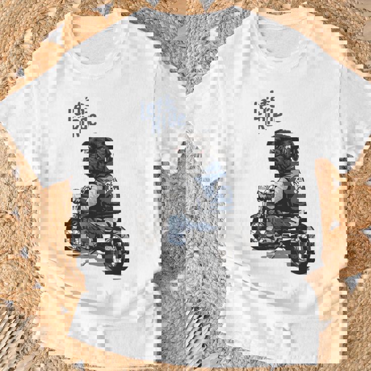 バイクに乗る面白いパグ犬レッツライド Tシャツ 高齢者への贈り物